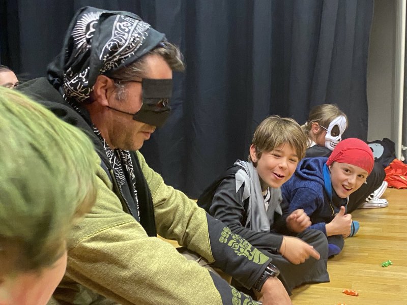 Roda Halloween — 6
