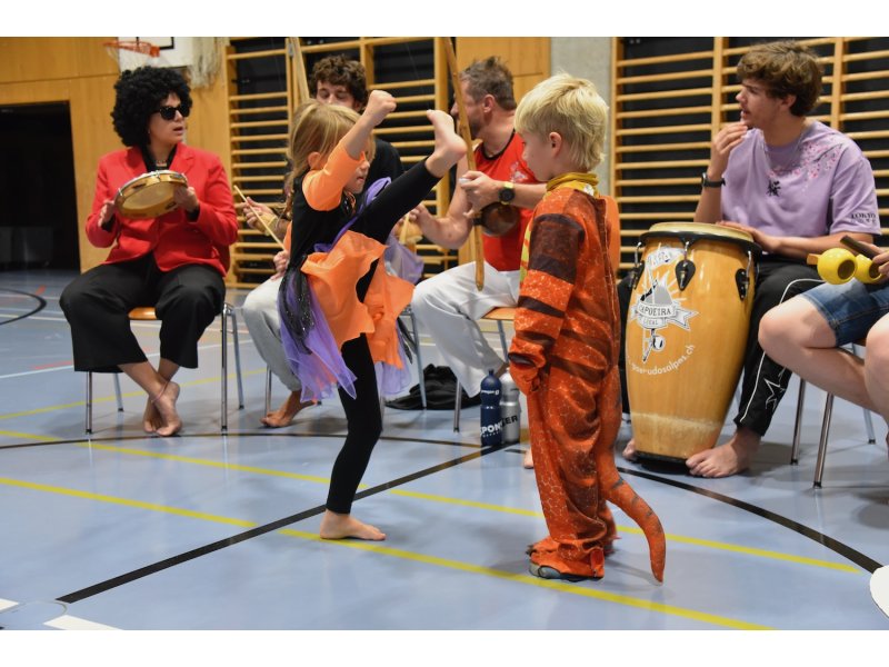 Roda Halloween 2025 — 10
